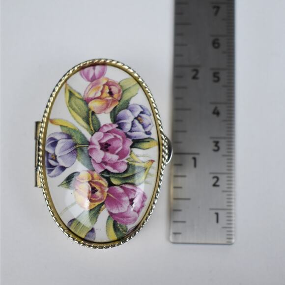 Vintage mini Italian gold tone oval pill box porcelain floral lid Made in Italy - Picture 6 of 9